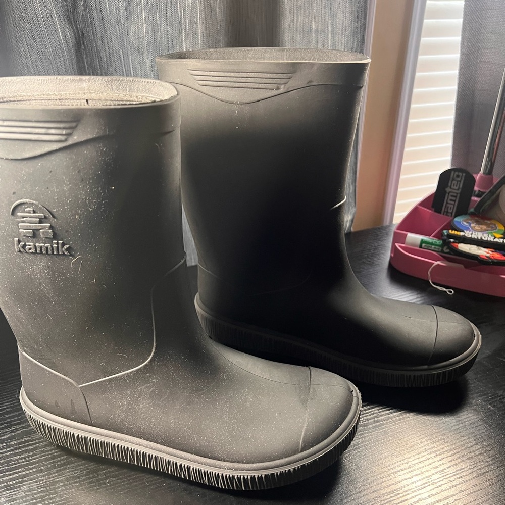 Kamik Charcoal Waterproof Rain Boots - Picture 1 of 5
